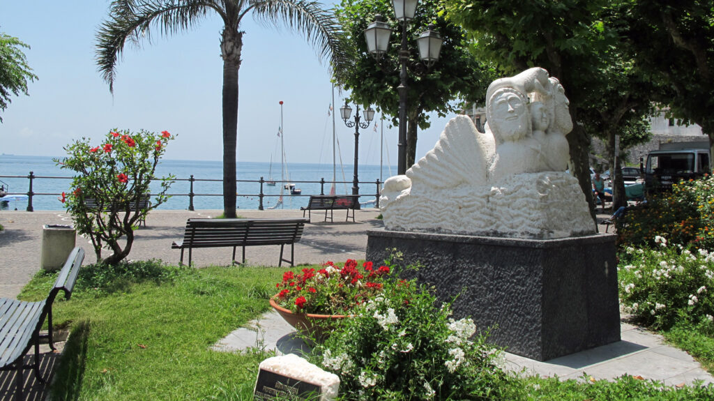 Lungo mare
