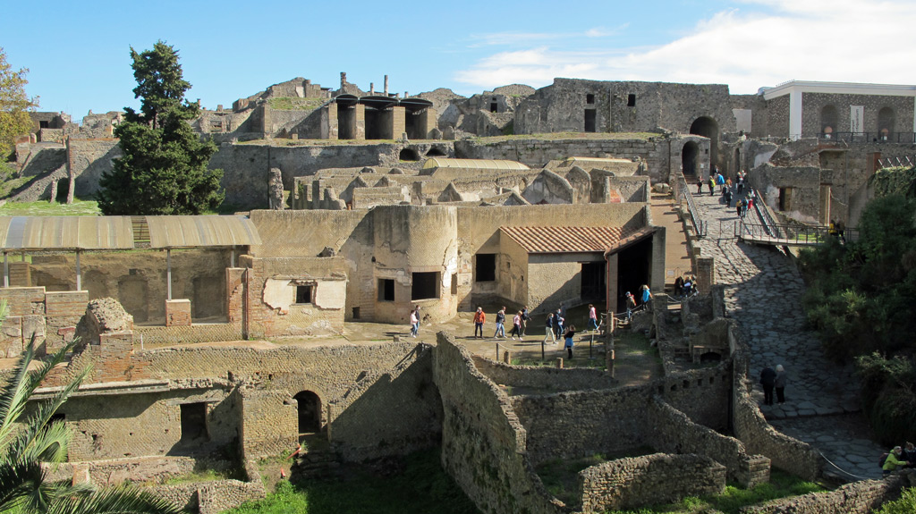 Ingång från Porta Marina, den del av Pompeji som låg vid vattnet